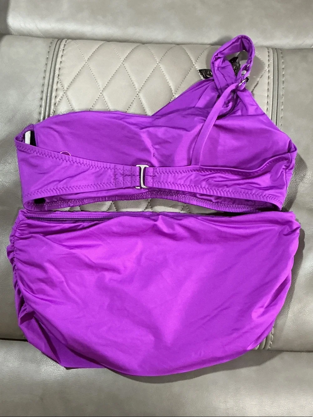 BECCA stylish one